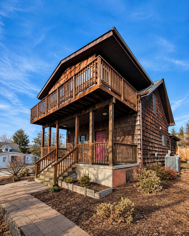 Building Photo - 1320 N Main St Unit 1320 N Main St