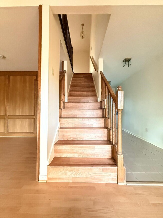 Photo - 16214 Dunmoor Dr