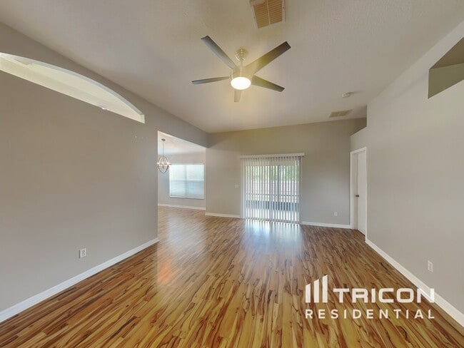 Photo - 300 Kettering Rd