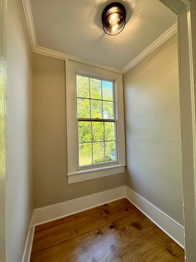 Photo - 983 Maple St Unit 1