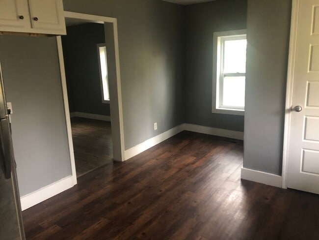 Photo - Cute 3 bedroom house in quiet neighborhood!