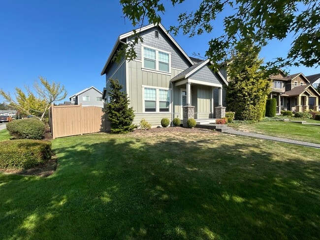 Photo - Beautiful Three Bedroom House for Rent in ...