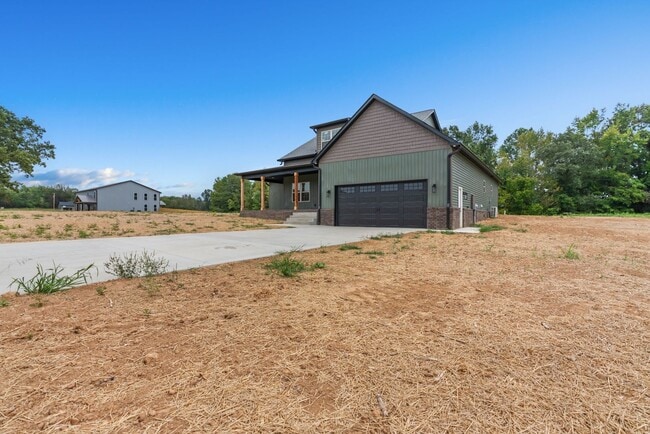 Photo - 3 Bedroom Home For Rent Near Dover Road!