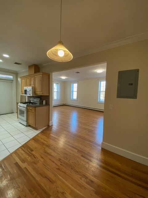 Building Photo - 465 Bedford Rd