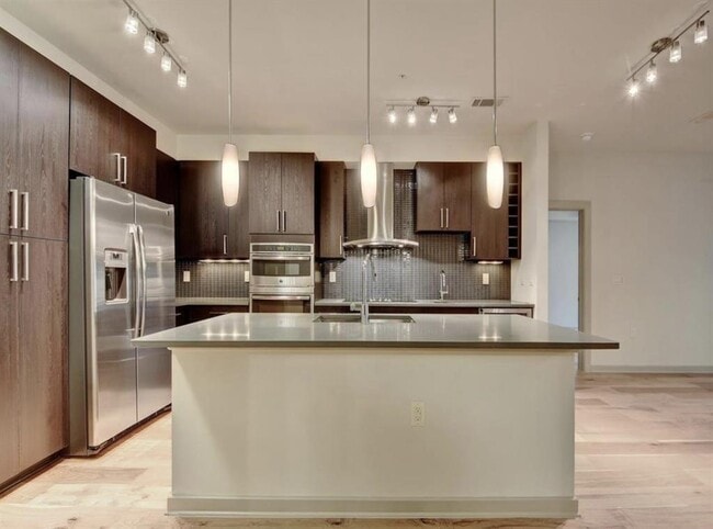 Photo - 3600 S Lamar Blvd Unidad 113 Rental