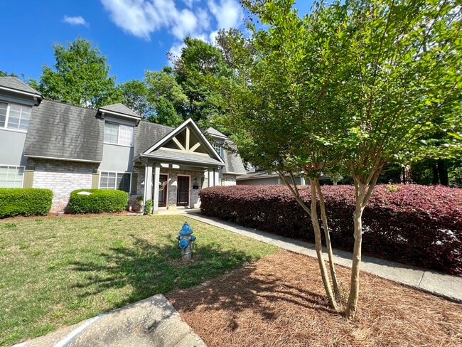Photo - 131 Rondak Cir SE