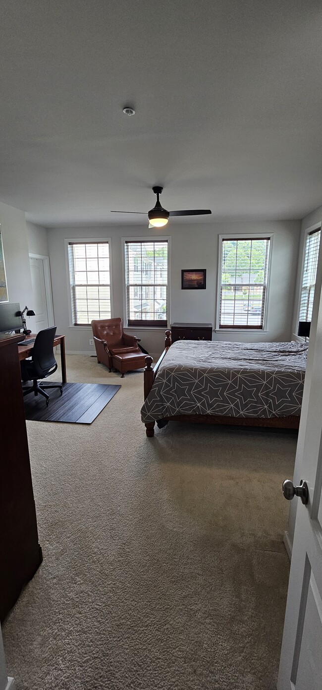 Building Photo - 5900 Whitehurst Ln Unit A Rental