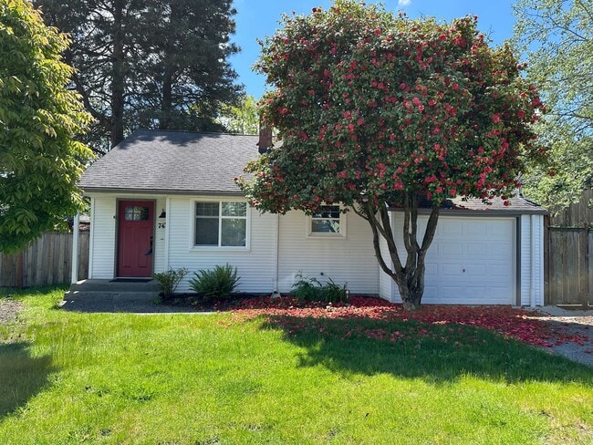 Vintage Updated Greenwood Gem! 3 bed/1 bat... - Vintage Updated Greenwood Gem! 3 bed/1 bat... House