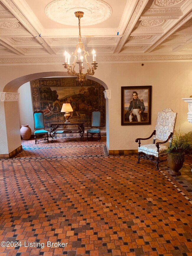 2140 Bonnycastle Ave Condo Unit 9D Condo for Rent in Louisville, KY