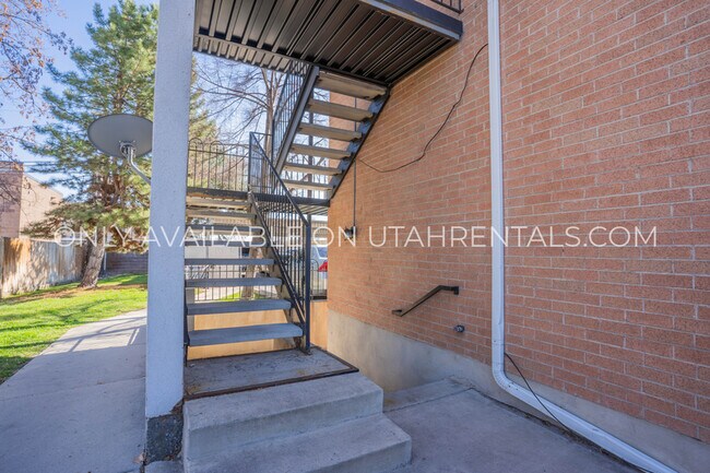 Photo - 166 N 400 W St Unit 21