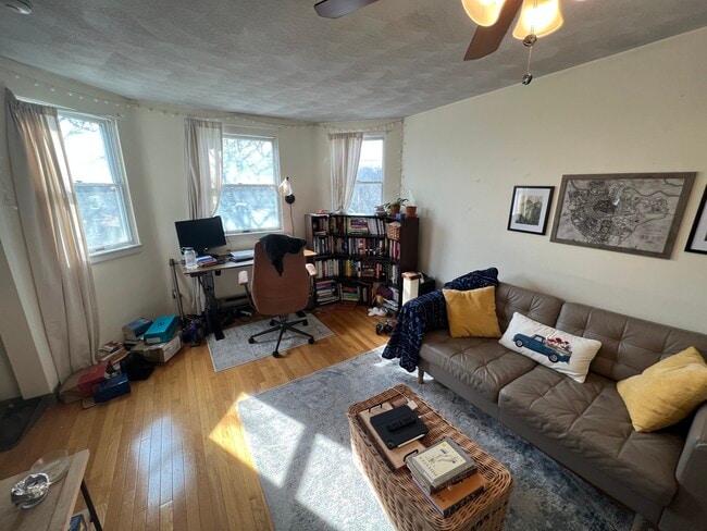 Photo - 211 Holland St Unit #3B