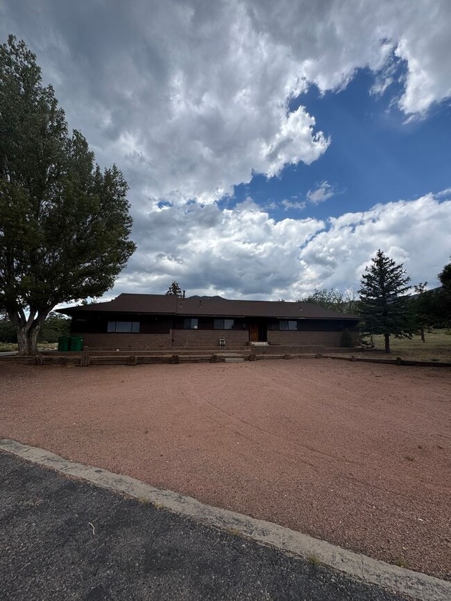 Photo - 3 Bed 2 Bath- Flagstaff