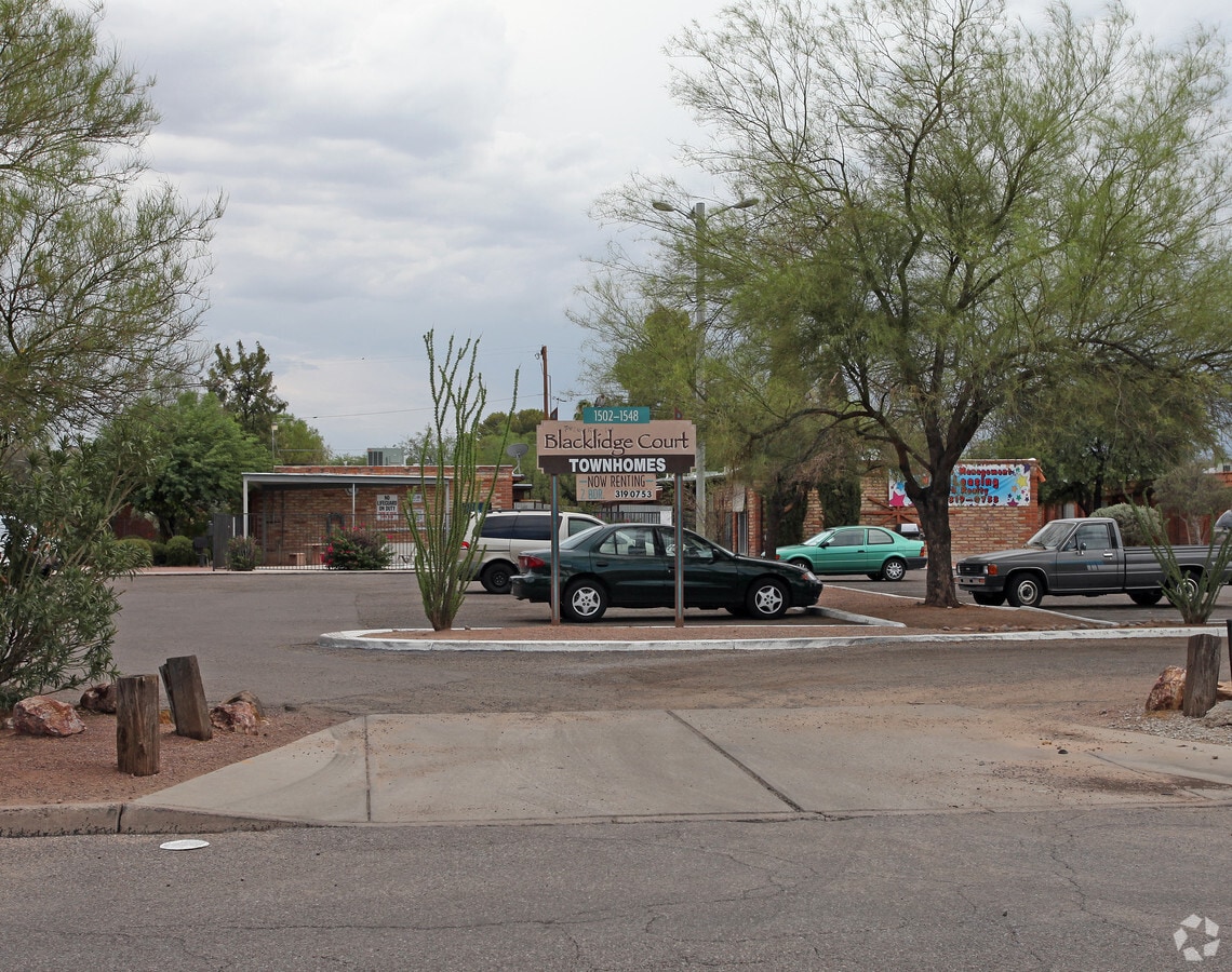 Photo - Blacklidge Court Apartments