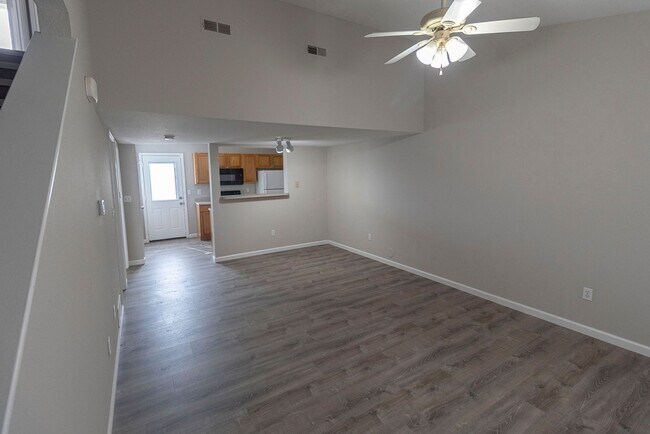 Photo - 5305-5307 Currituck Ln Unidad 5307 Currituck Lane