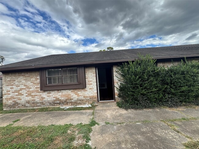 Photo - 10032 Neuens Rd