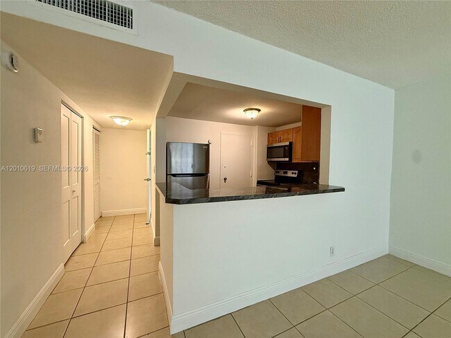 Photo - 9143 SW 77th Ave Unidad B109