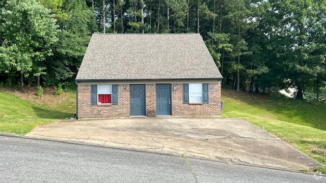 Building Photo - 3310 Steeple Cir NE Rental