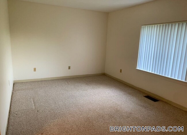 Photo - 154 N Beacon St Unit B2