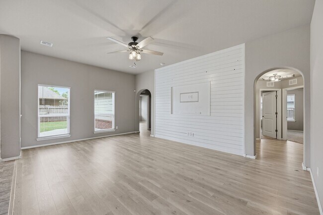 Photo - Well Maintained 3-bedroom, 2-bath Home in Desirable Bixby Schools North of River