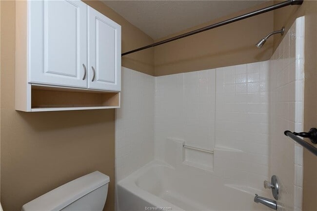 1433 Western Oaks Ct