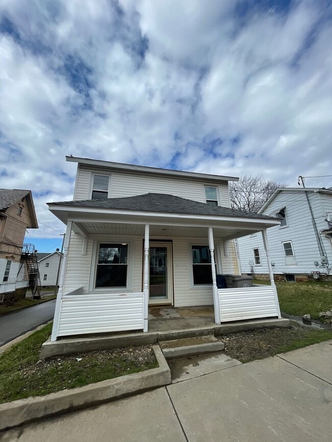 Photo - Fully renovated 2 bedroom home in Meadville!
