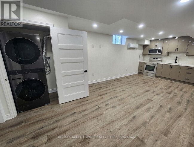 Photo - 203 Rockledge Dr