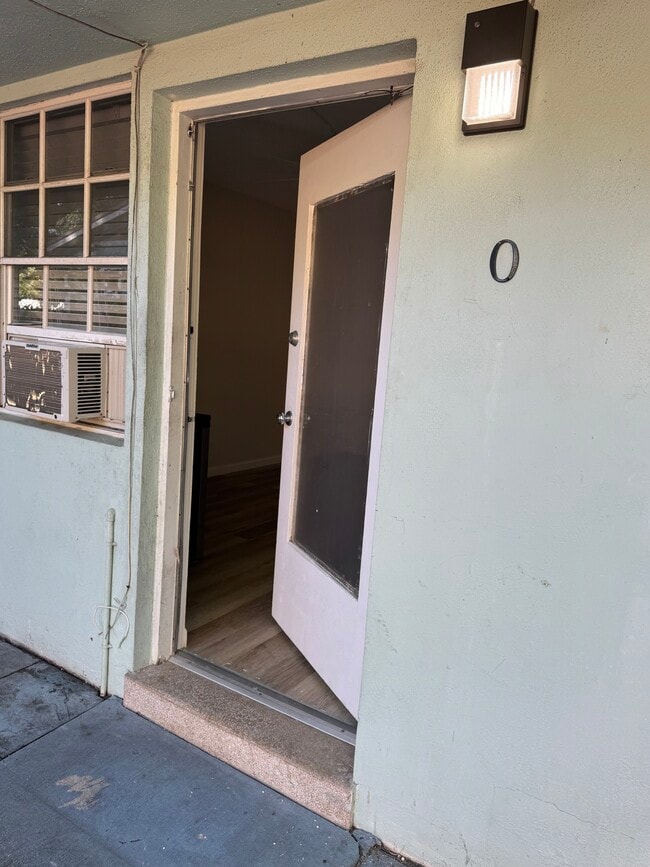 Photo - 217 SW 11th Ct