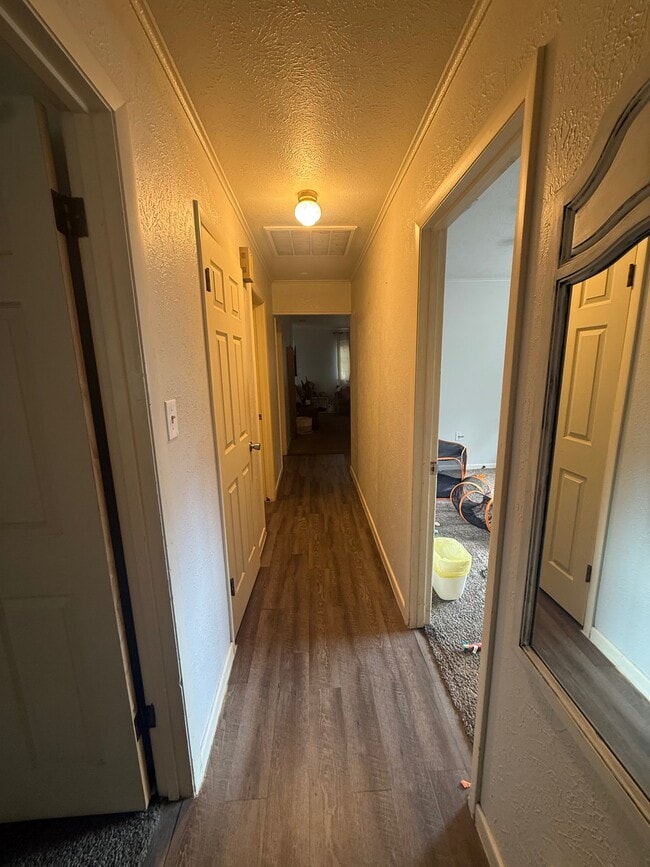 Photo - 924 W Sloan St