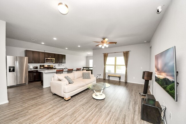 Photo - 8620 Havana Dr