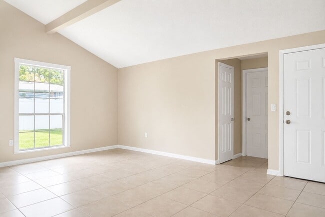 Photo - 2 Bedroom, 1.5 Bathroom Home for Rent in Zephyrhills!