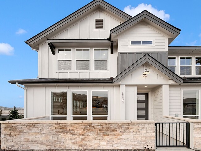 Building Photo - Brand New Pet-Friendly 3-Bedroom in Eagle with Pool, Fitness, Center, and Exceptional Amenities