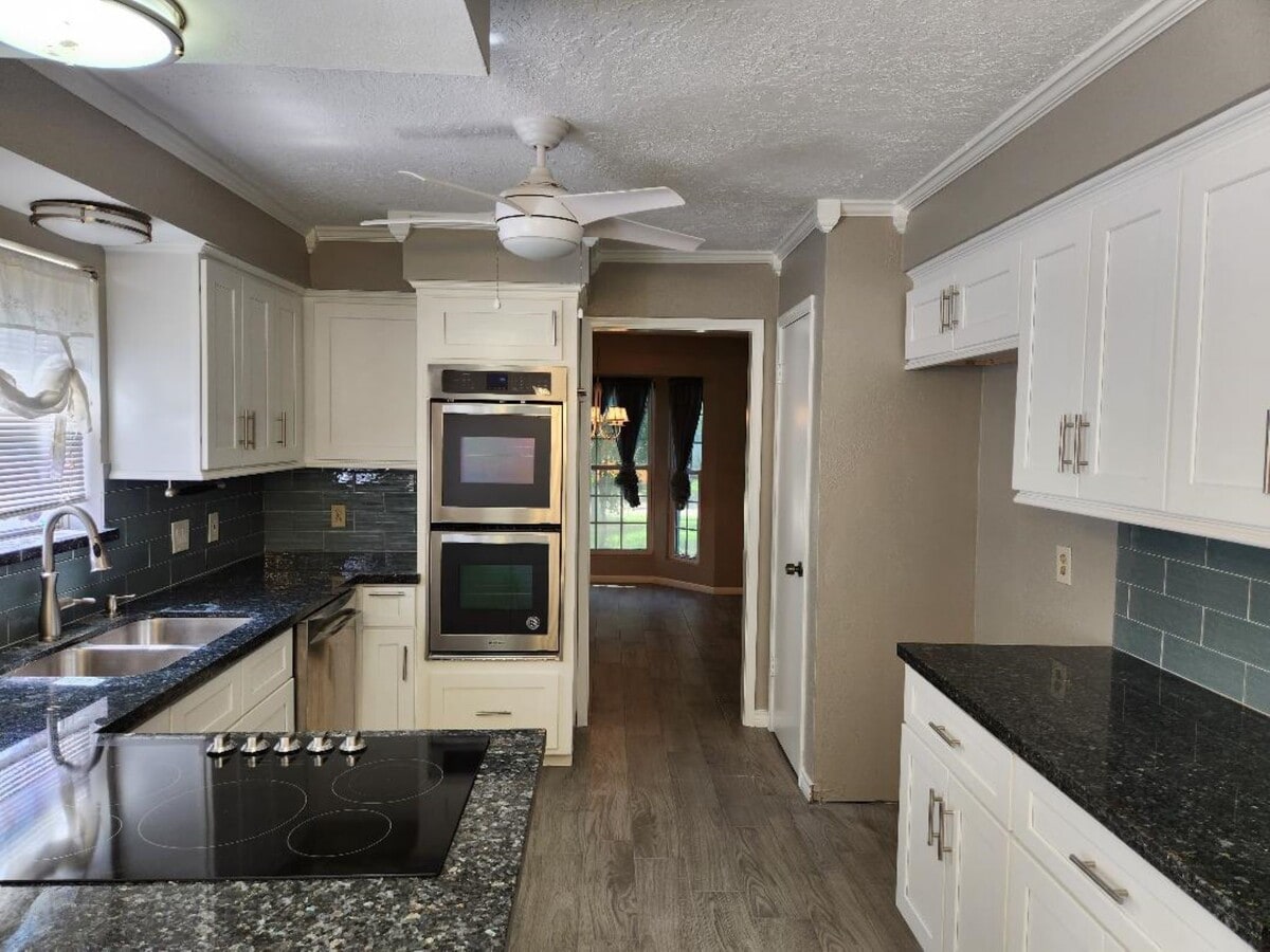 Photo - 2322 Deer Valley Dr