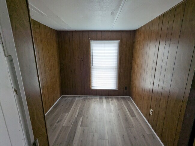Photo - 110 Armentor St