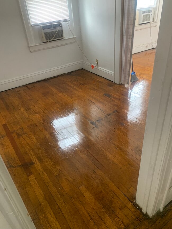 Photo - 1408 Watts St Unit D