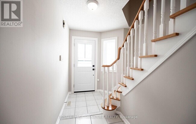 Photo - 455 Apache Ct