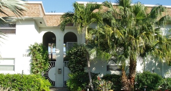 Primary Photo - Wisteria Court
