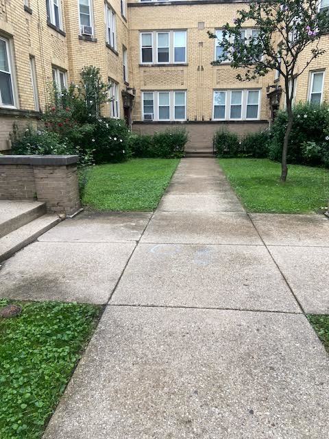 Photo - 2214 W Thome Ave