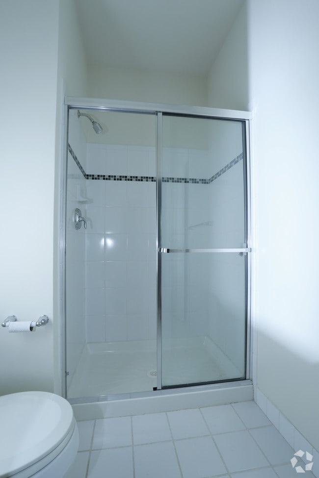 Photo - Heights Of Lebanon