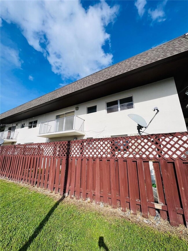 Photo - 8475 SW 94th St Unit 205E