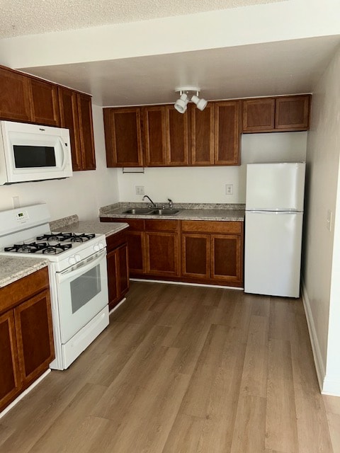 Photo - 855 Buena Vista St Unidad 4