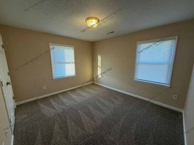 Photo - 404 Mt Olive Dr