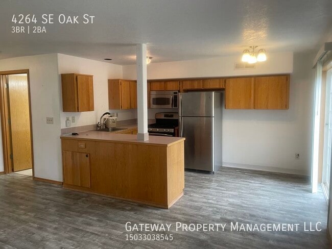 Photo - 4264 SE Oak St