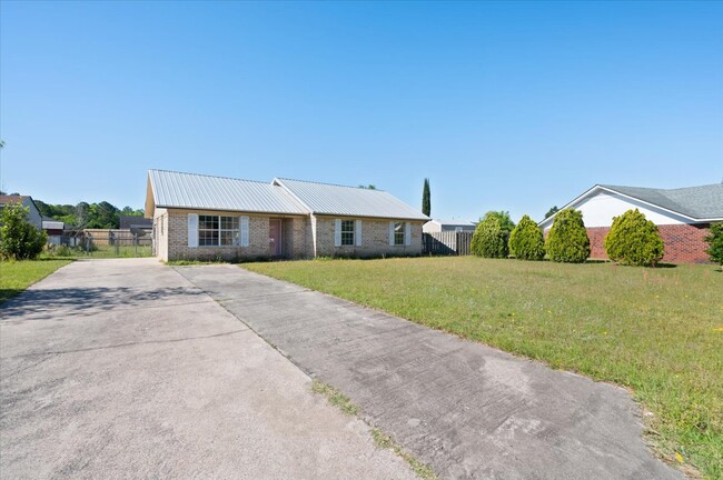 Photo - 756 Melissa Dr