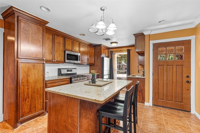 Photo - 9319 Jaywood St