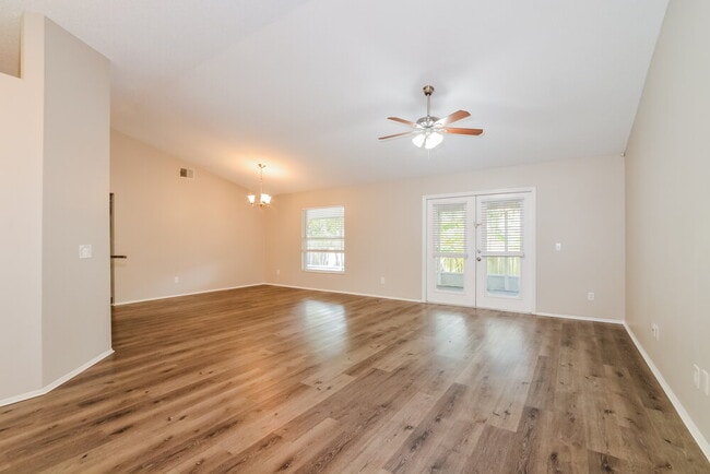 Photo - 1220 Twin Rivers Blvd