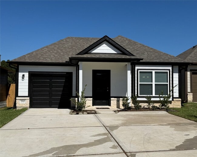 Building Photo - 11840 E Gate Dr