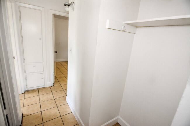 Photo - 7891 Gallahad St