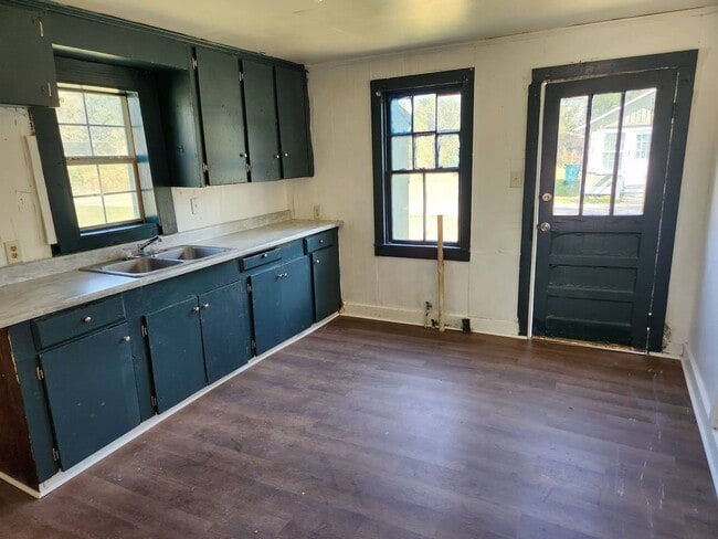 Photo - 801 St Cyr Ave Unit #1