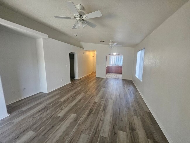 Photo - 3 Bedroom Home in Holiday Shores