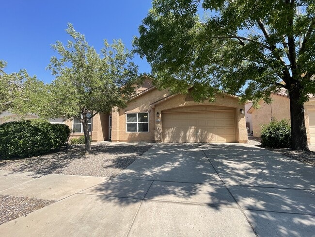 Building Photo - 10011 Calle Chulita NW Rental